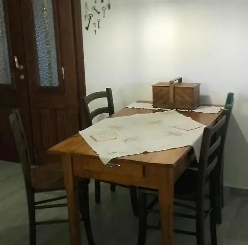 Books & Bikes Bed & Breakfast 4*