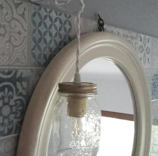 Bed & Breakfast Books & Bikes